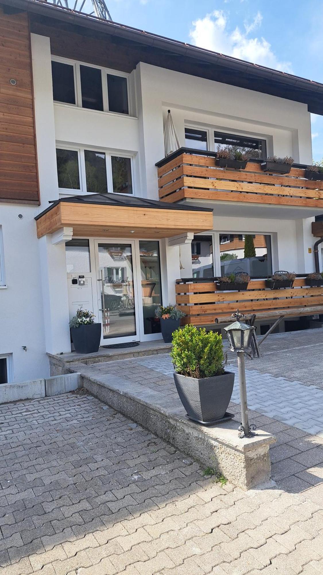 Faltenbach Ferienwohnungen in Oberstdorf Exterior foto