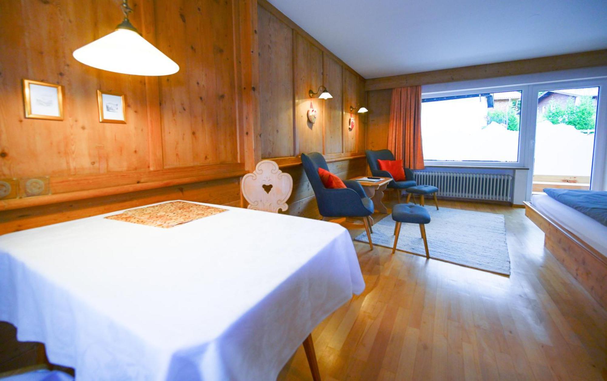 Faltenbach Ferienwohnungen in Oberstdorf Exterior foto
